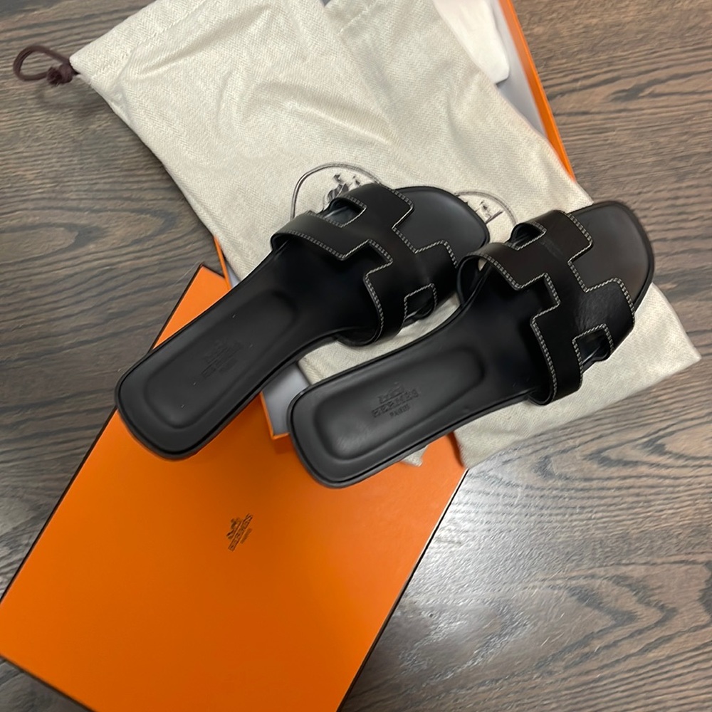 Hermes Oran sandal